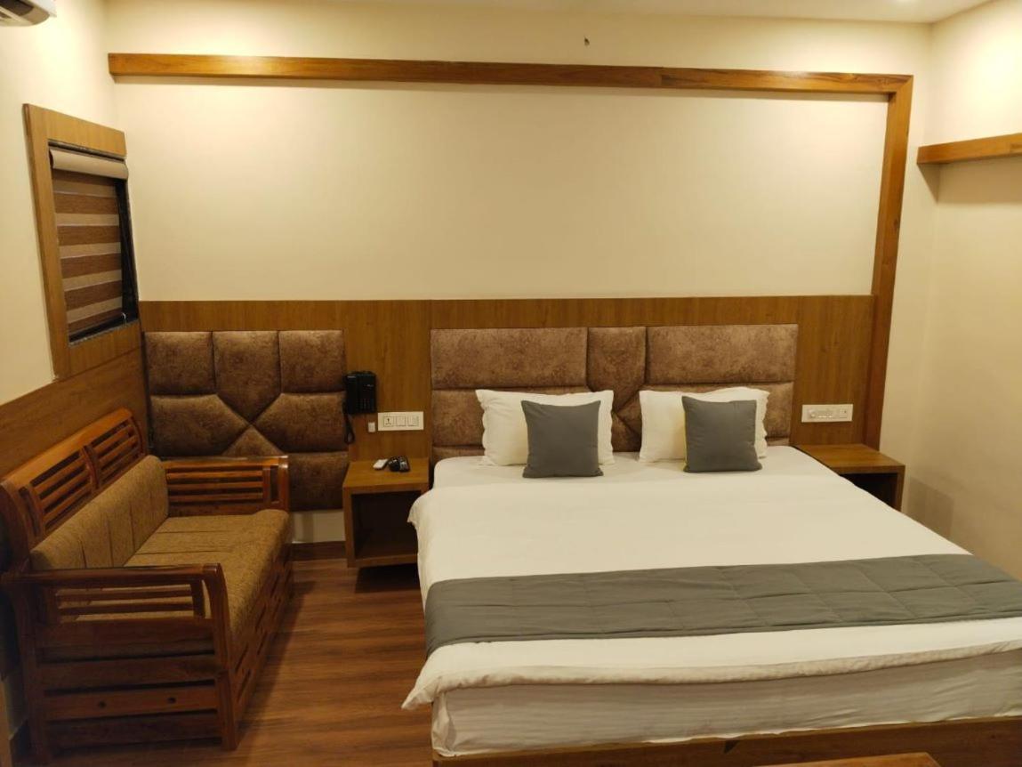 Hotel President Park Coimbatore Exterior photo